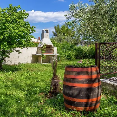 Σπίτι διακοπών Only 800 M From The *